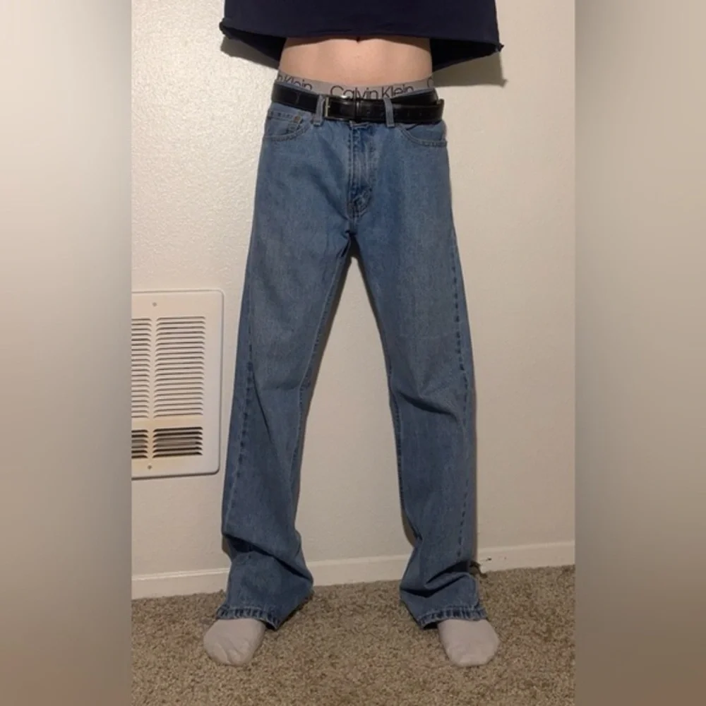 Levi's Men's Straight Jeans in Medium Blue Denim